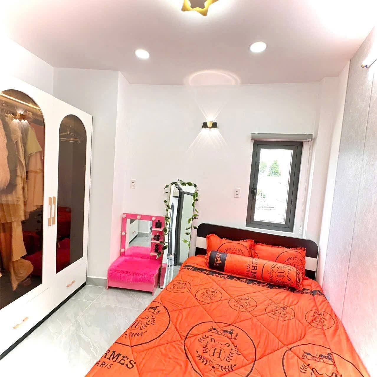 Chính chủ bán nhà mới An Phú Thủ Đức , 4 phòng ngủ, sổ hồng hoàn công đủ