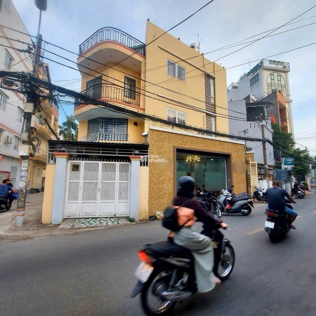 Mặt Tiền Kinh doanh Sầm Uất - 52m2 - 4 Tầng đúc - Mới vào ở ngay - Dòng tiền 22triệu/Tháng