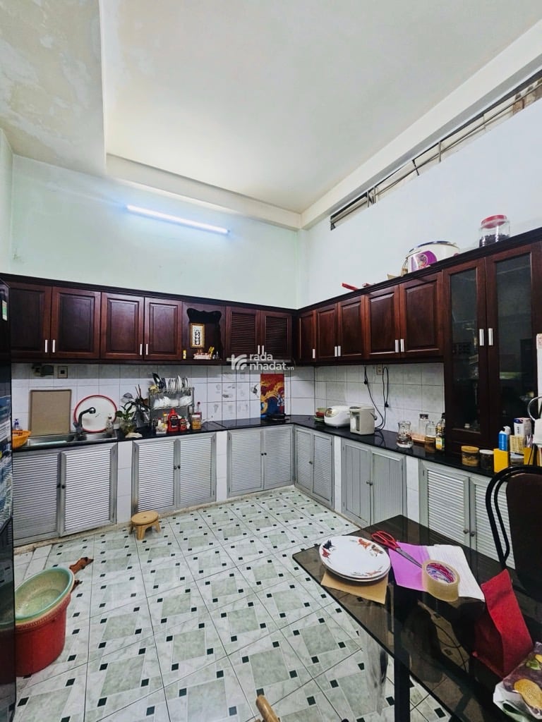 HẺM XE HƠI SÁT MT VĂN CHUNG, TÂN BÌNH, 73M2 CÓ KC Ở NGAY. GIẢM 350TR CHỈ CÒN 11T TL 