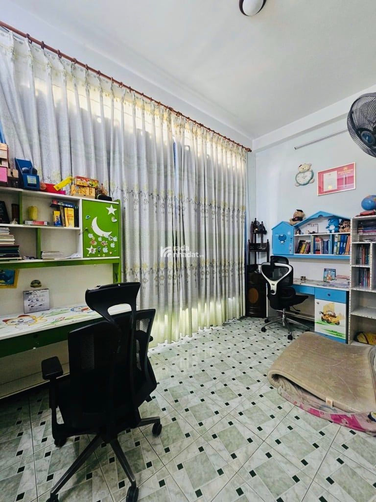 HẺM XE HƠI SÁT MT VĂN CHUNG, TÂN BÌNH, 73M2 CÓ KC Ở NGAY. GIẢM 350TR CHỈ CÒN 11T TL 