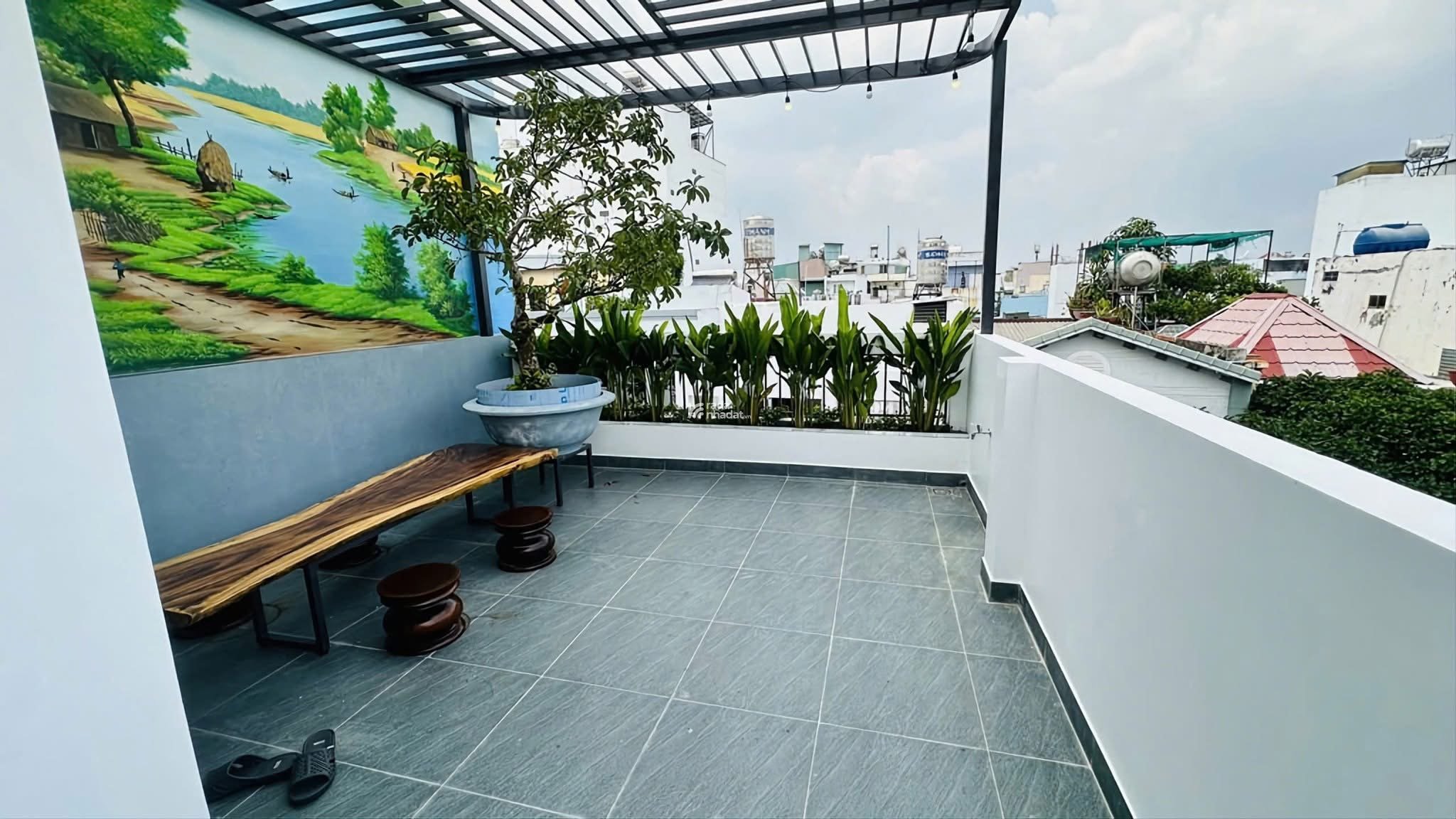 Nhỉnh 4 tỷ sở hữu ngay nhà ngang khủng 7m, đường Ngô Tất Tố, Bình Thạnh, 63m2 SHR, full nội thất