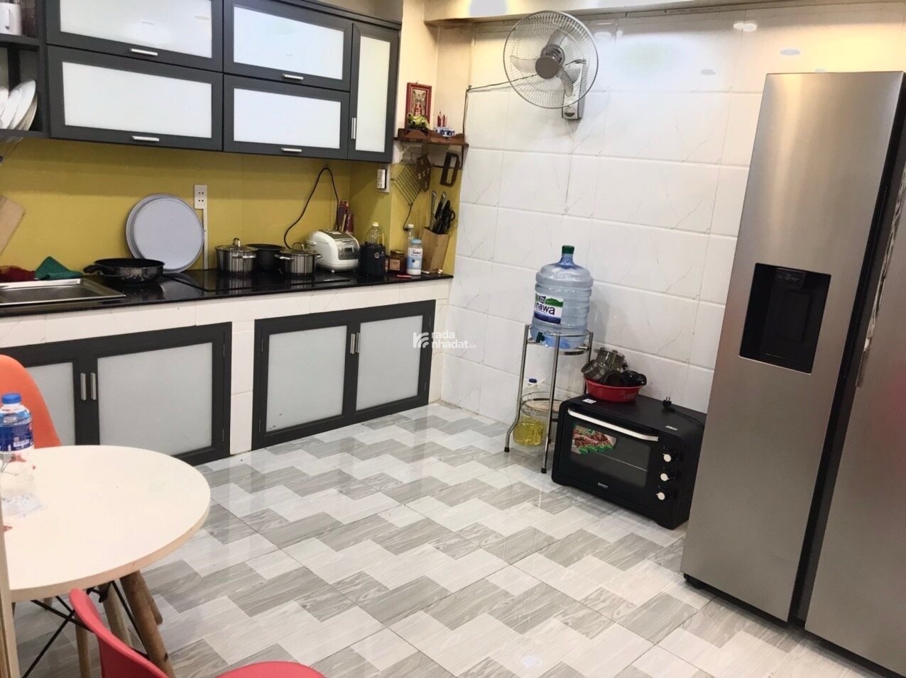 NHÀ ĐẸP 3 TẦNG - KHU VIP CHỢ PHẠM VĂN HAI- 3P QUA LÊ THỊ RIÊNG -Q10 - 4 PHÒNG NGỦ - 3 WC- 32M2