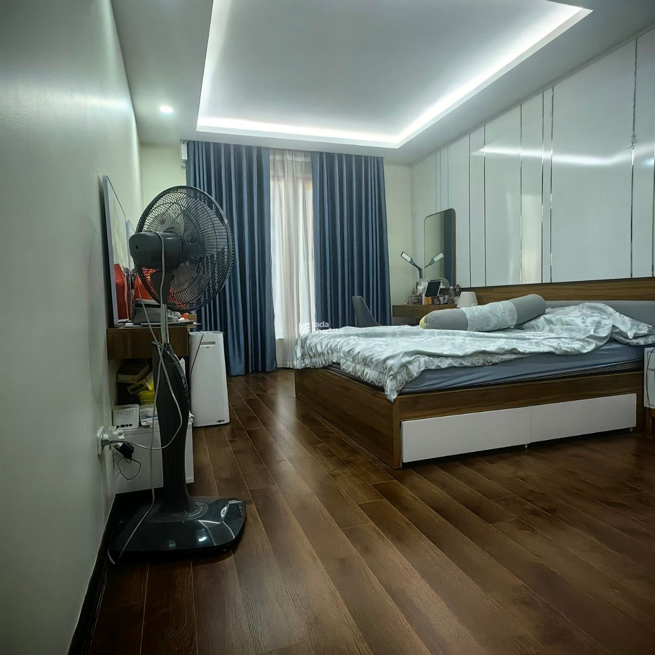 Duy nhất căn hộ FLC Phạm Hùng, 60m2, 2 phòng ngủ, đầy đủ đồ, ban công thoáng mát, giá 4,2 tỷ
