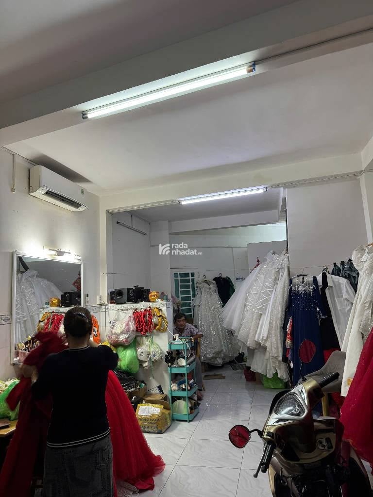 CHỈ 5.98 TỶ THƯƠNG LƯỢNG _ MẶT TIỀN LẠC LONG QUÂN, QUẬN 11 KINH DOANH ĐA NGÀNH.