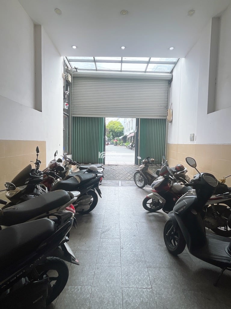 GÓC 2 MẶT TIỀN TRỊNH ĐÌNH TRỌNG - NGANG 11M - 5 TẦNG - HD KHOÁN 68TR/THÁNG  THANG MÁY. 