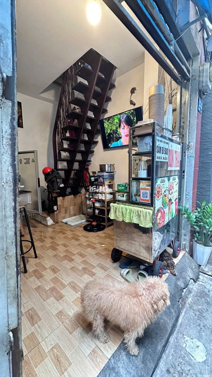 Giời ạ - Sát MT Trường Sa - Nhà Nhỏ 16m2 - Giá Tốt 2 tỷ 5 tl .