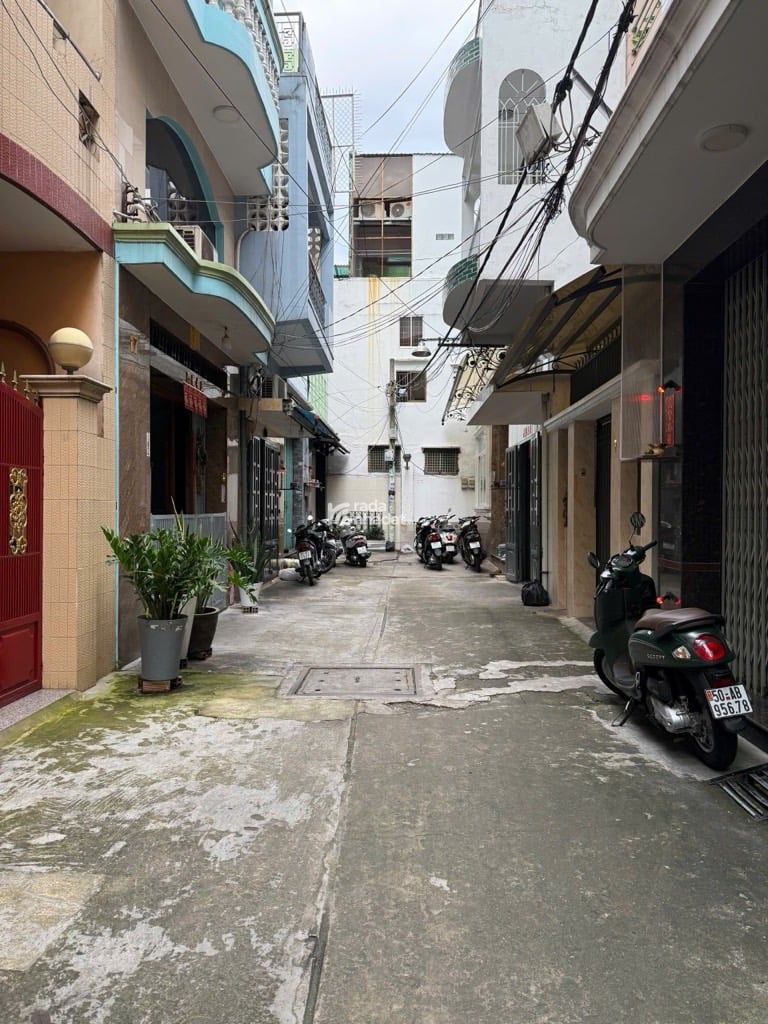 Nhà 1/ ngay sát mặt tiền,  trung tâm Quận 6, 3 tầng mà chỉ hơn 7 tỷ 