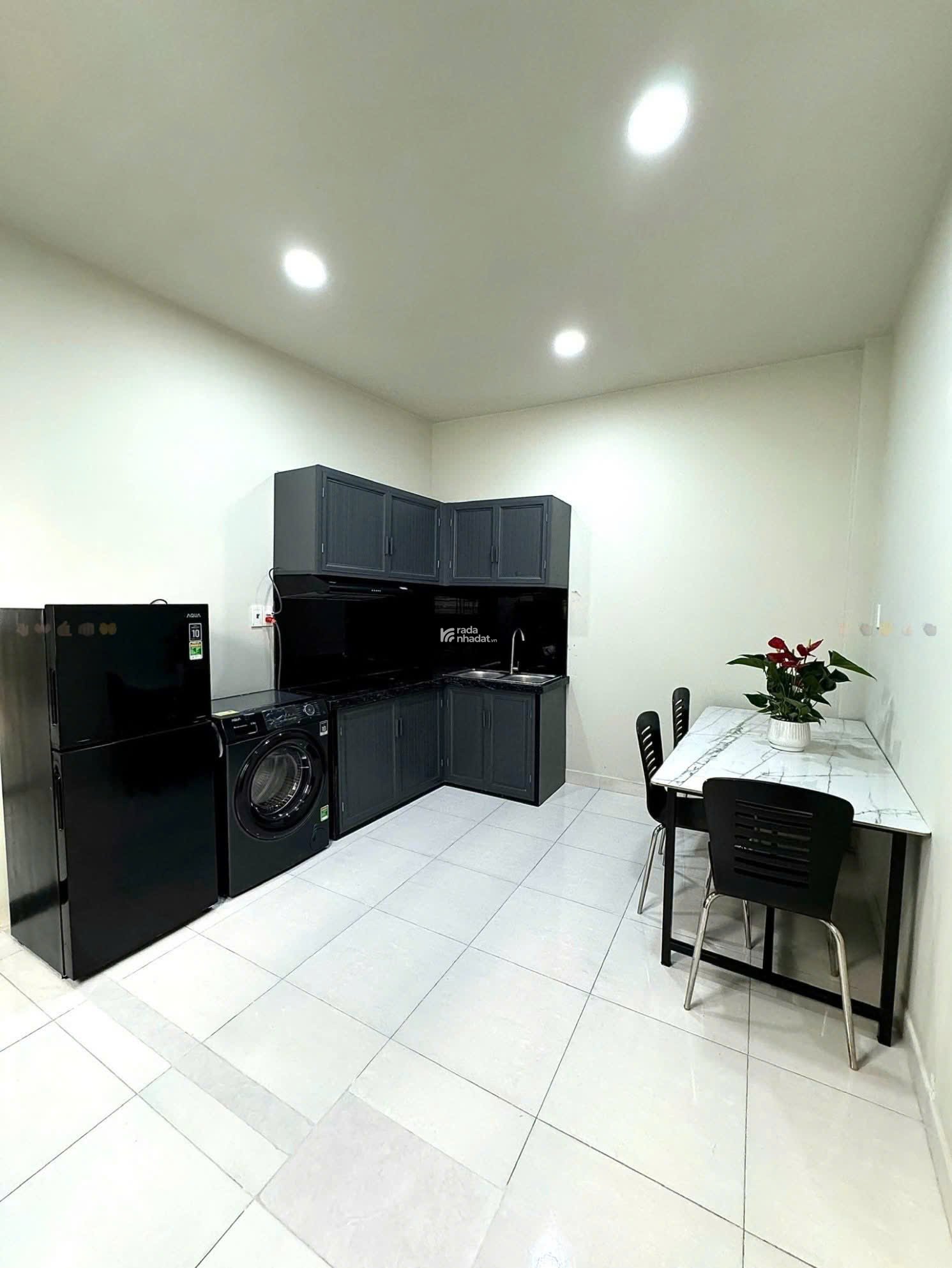 CẦN VỐN!!! Chủ bán GẤP nhà Nguyễn Văn Thương P25 Bình Thạnh, giá 4TY3, SHR, an ninh