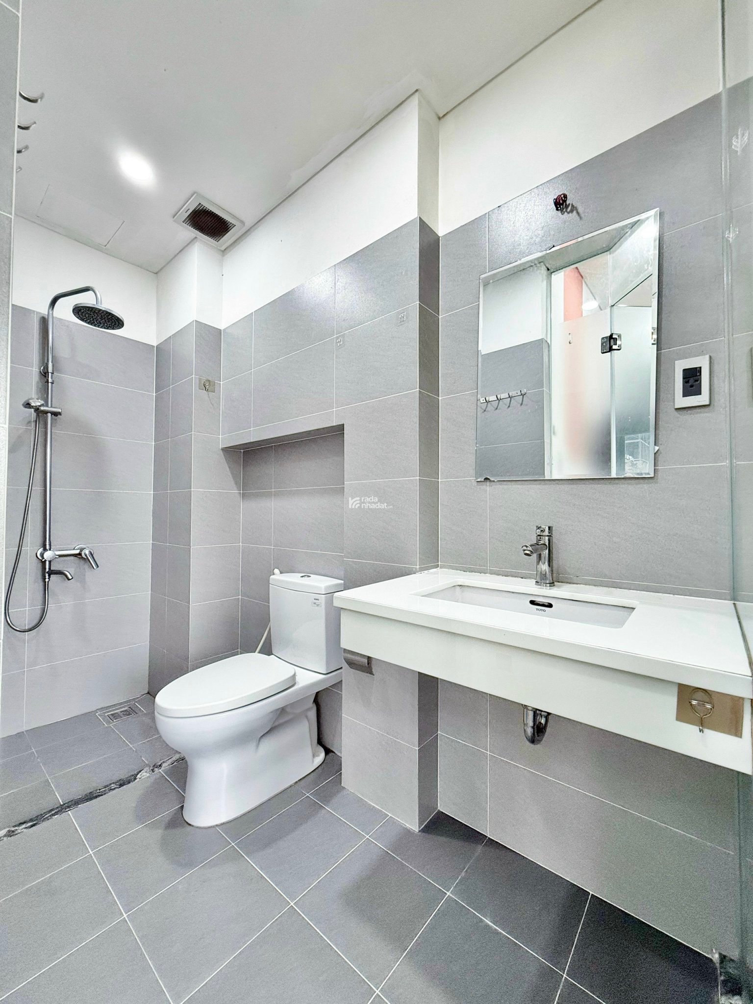 CĂN HỘ STUDIO BAN CÔNG FULL NỘI THẤT RỘNG QUẬN 3
