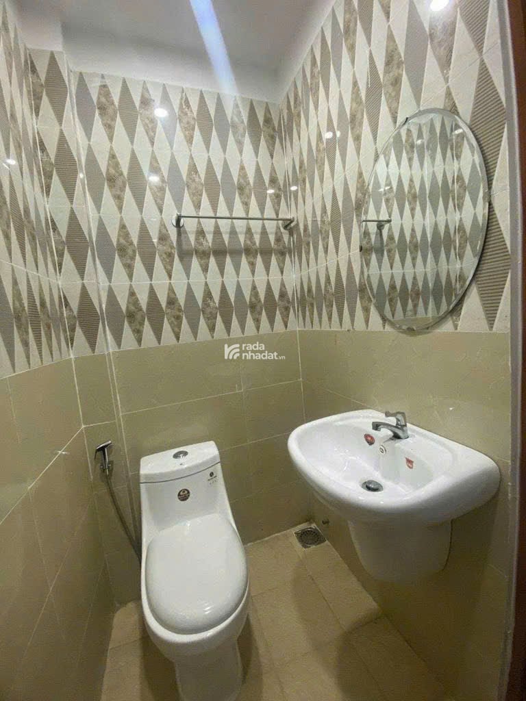 BÁN NHÀ ĐẸP GIÁ RẺ SIÊU HIẾM NGAY TRUNG TÂM