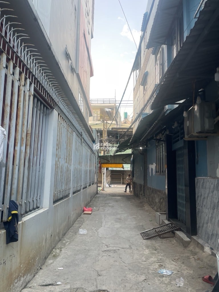 NHÀ 2 TẦNG BTCT - SÁT MẶT TIỀN PHÚ THỌ HOÀ - NGANG KHỦNG GẦN 8M - DTCN 33M2 - NHÀ MỚI Ở NGAY - GIÁ