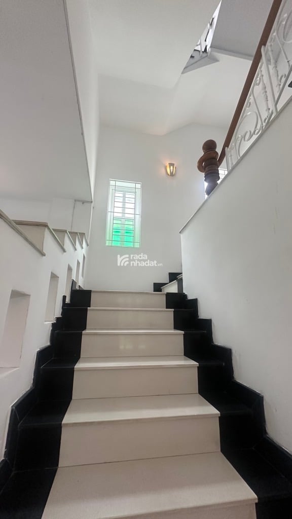 Bán Biệt Thự Giá Tốt - DT Khủng Ngay Lê Trực - Hoàng Hoa Thám - Phan Đăng Lưu - Sát Mặt Tiền