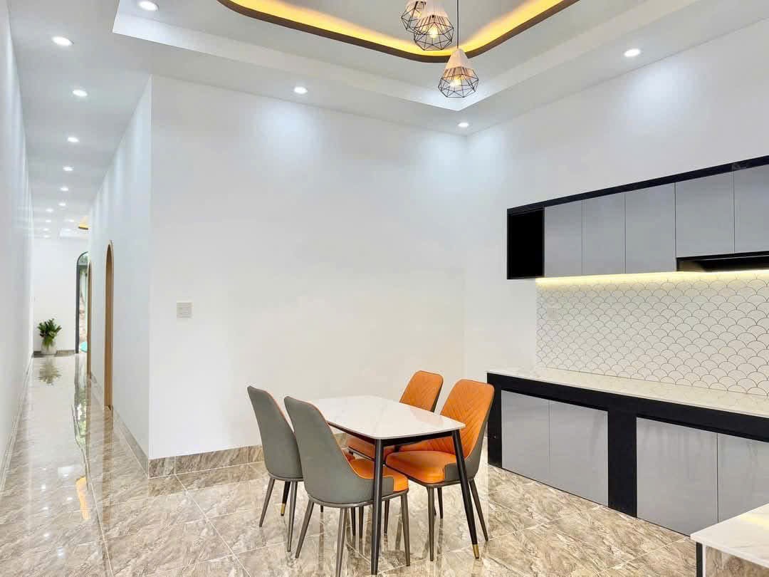 BÌNH CHÁNH – NHÀ ĐẸP GIÁ TỐT, BỎ LÀ TIẾC! 