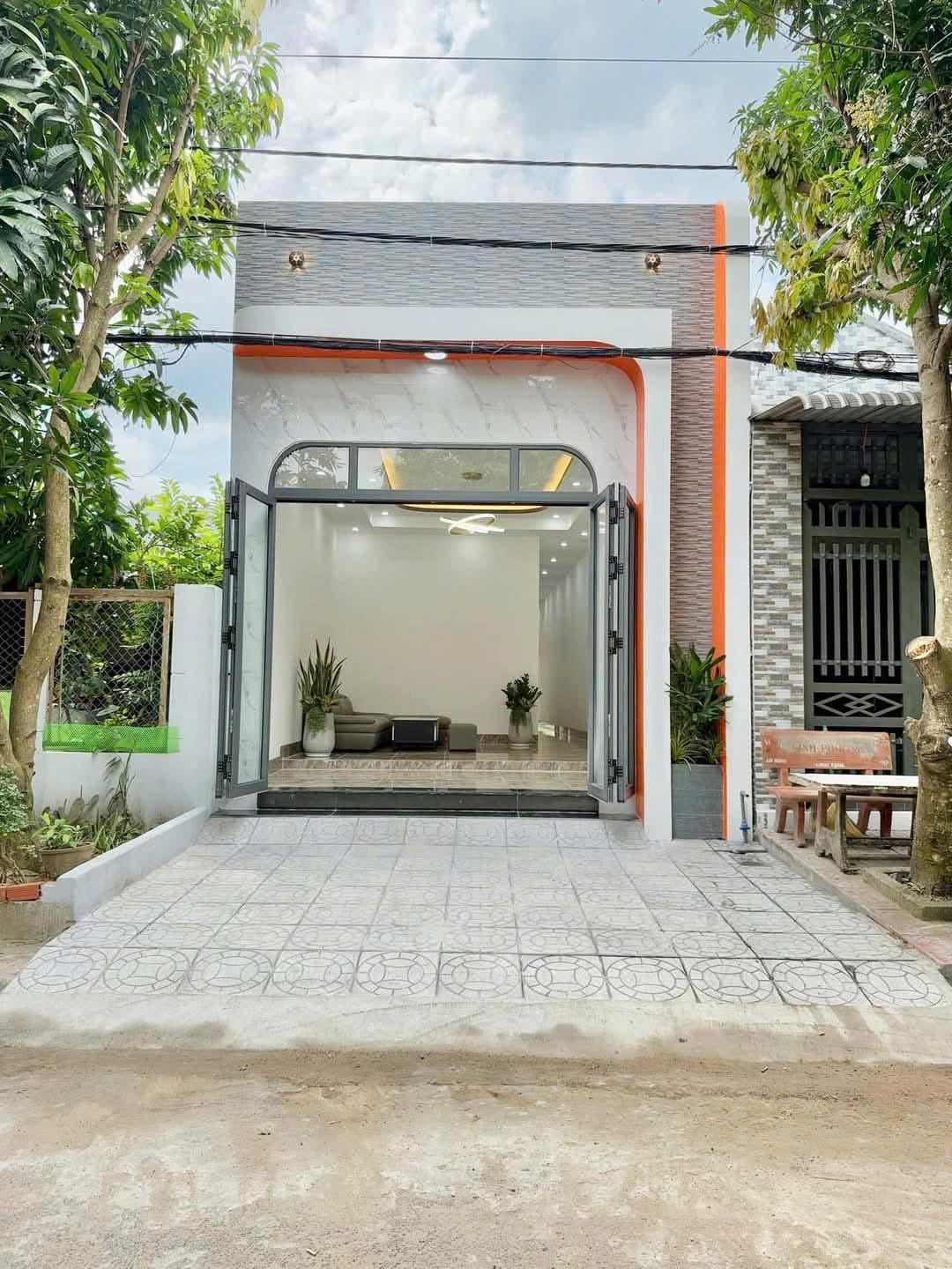 BÌNH CHÁNH – NHÀ ĐẸP GIÁ TỐT, BỎ LÀ TIẾC! 