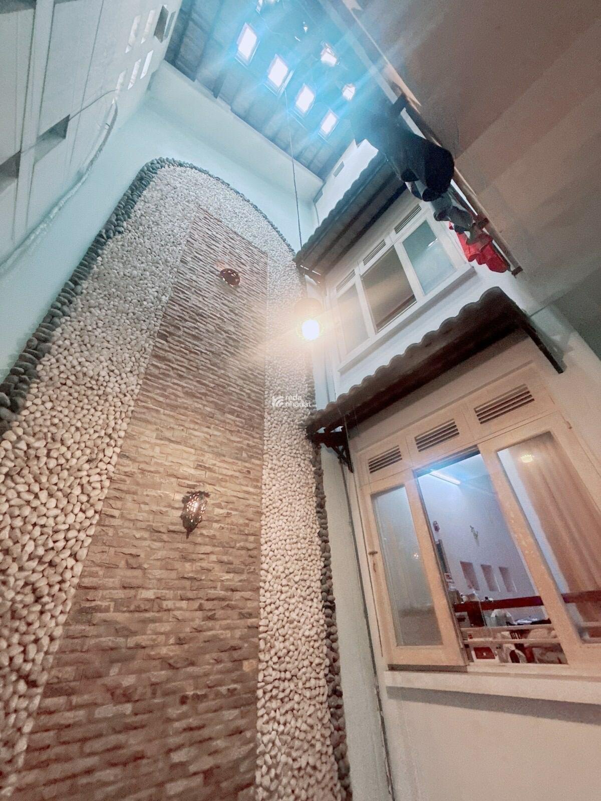 GIẢM 2.2 TỶ - NHÀ ĐẸP BÙI ĐÌNH TÚY 4 TẦNG 100M2 VUÔNG A4 - GIÁ 18.8 TỶ