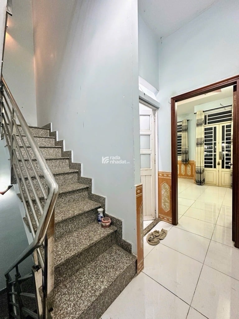 HẺM THÔNG - KHU VIP PHÚ THỌ HOÀ - TÂN PHÚ - SÁT MẶT TIỀN - 4 TẦNG BTCT - 36M2 (4x9) - SỔ VUÔNG VỨC 