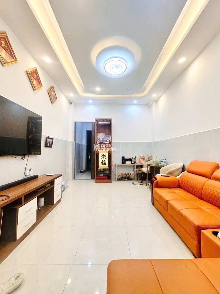 Huỳnh Văn Bánh - Chính Chủ - Đã Hoàn Công - Hẻm Xe Hơi - DT 45M Dài 14M , 4 Tầng Đúc Với 5PN,4WC