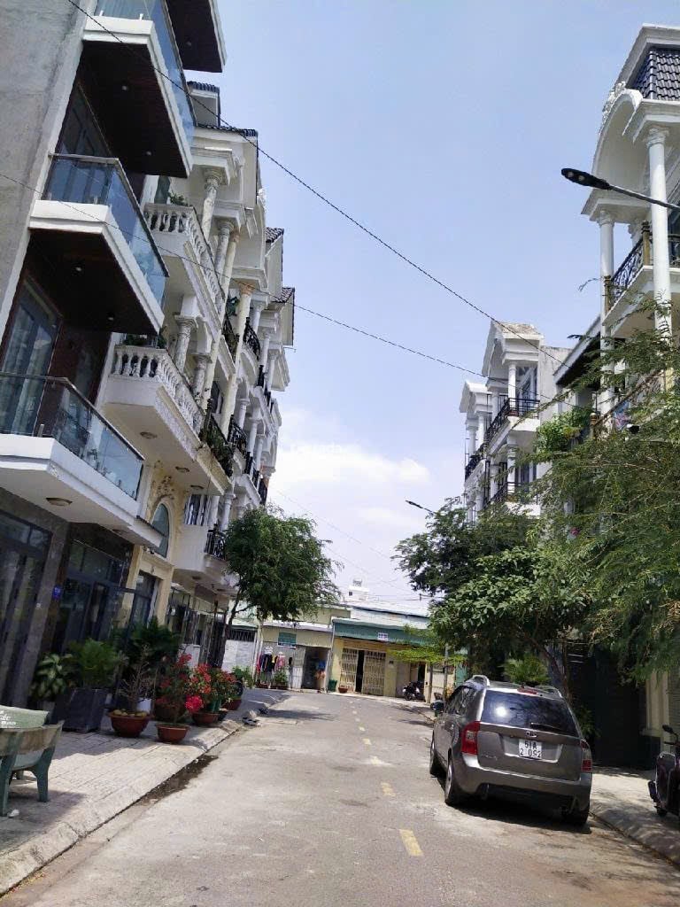 GIẢM 400TR  NHÀ MẶT TIỀN 70M2 4 TẦNG   FULL NỘI THẤT 100M RA NGUYỄN ẢNH THỦ