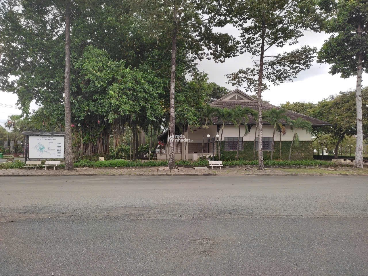 Đường ô tô 6m - Nhà mới 2 tầng 44m2 - Khu dân cư phân lô - 3 phút XL Hà Nội, Metro Suối tiên