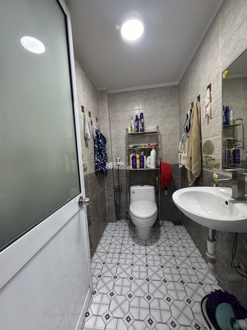 BT, lô góc 68m2 (4 x17)4PN, 5WC, 4 tầng BTCT, 1 trệt, 2 lầu, sân thượng. 5.4 tỷ