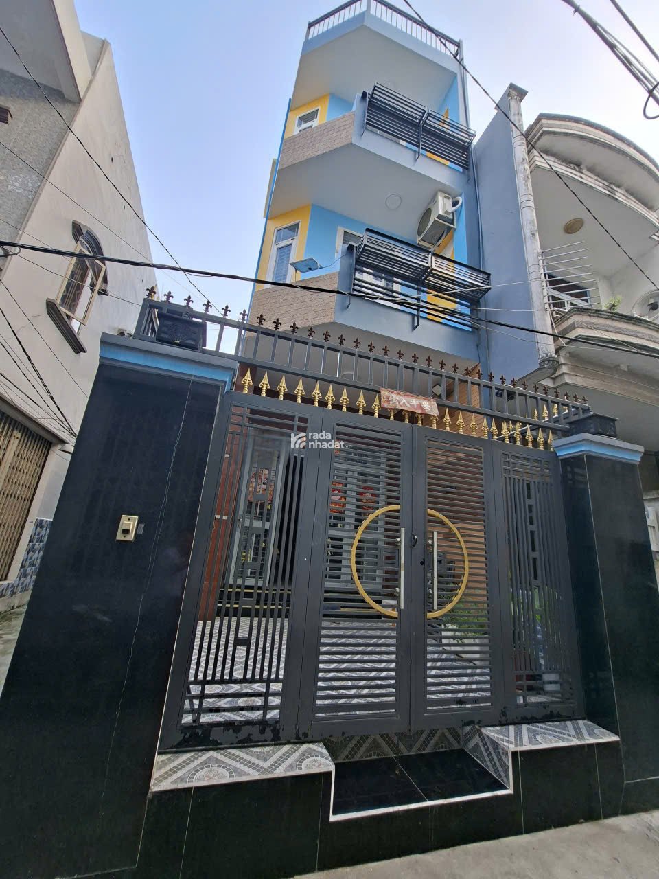 BT, lô góc 68m2 (4 x17)4PN, 5WC, 4 tầng BTCT, 1 trệt, 2 lầu, sân thượng. 5.4 tỷ