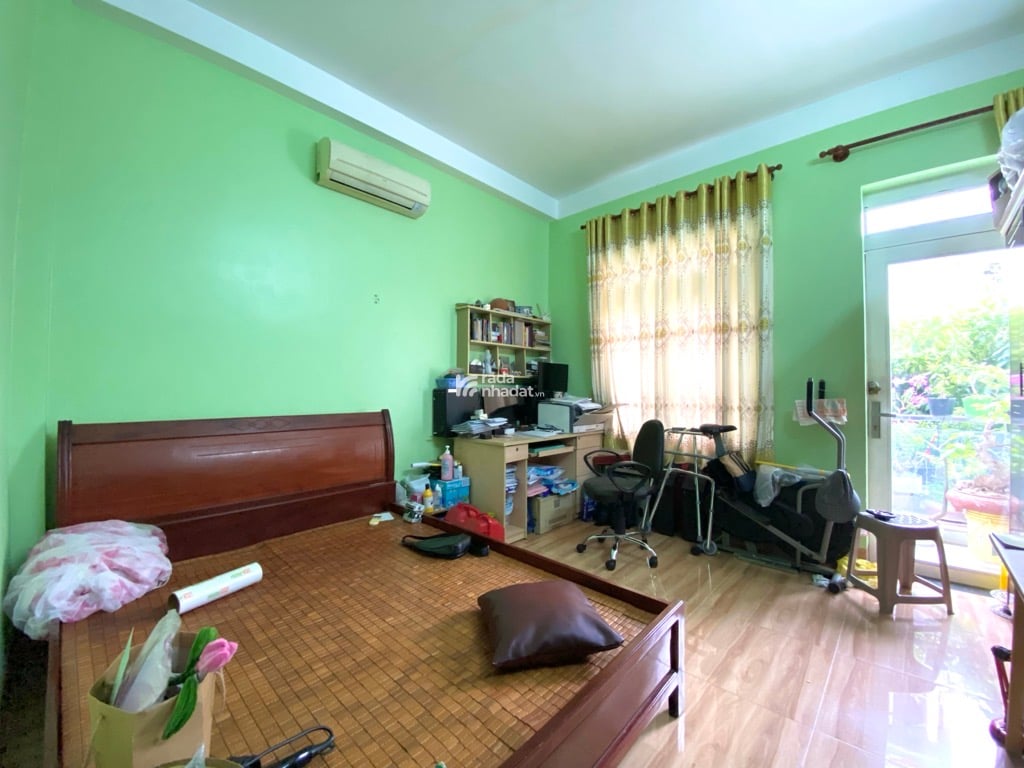 BÁN NHÀ HẺM NHỰA 6m, KHU PHÂN LÔ CAO TẦNG GẦN CHỢ HIỆP BÌNH 4X20 CHỈ 8,7 TỶ.