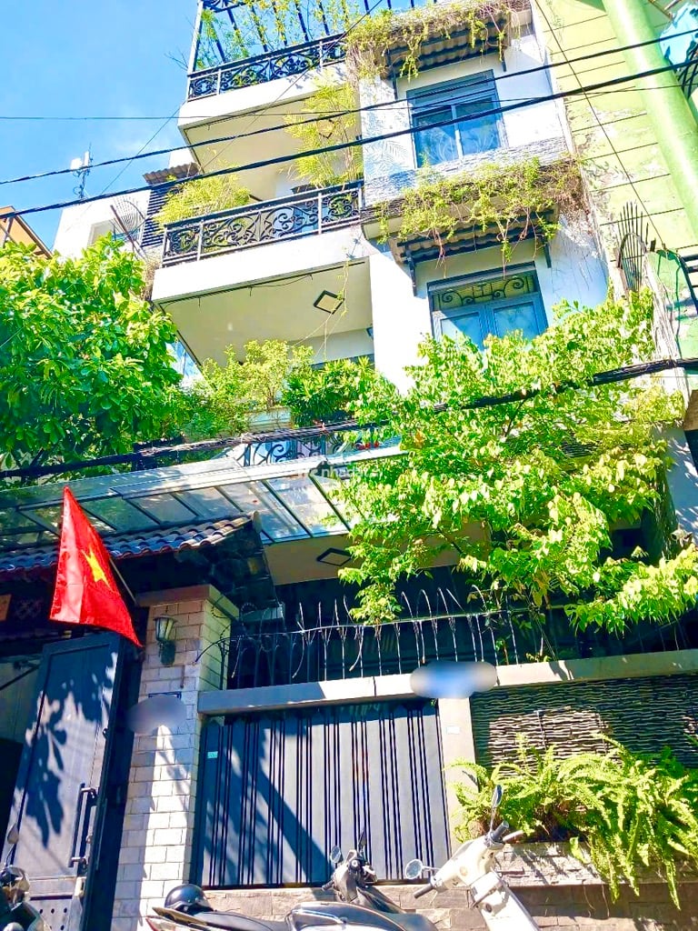 BIỆT THỰ ĐẸP ĐƯỜNG  NHỰA 8M - KHU VÍP TÂN SƠN NHÌ- XE HƠI NGỦ TRONG NHÀ - NHÀ 4 TẦNG MỚI ĐẸP