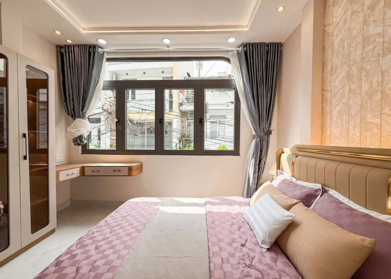 Siêu hot hẻm Oto , 3 Tỷ 720 , chính chủ gửi bán 3 PN Hậu Giang P12 Quận 6 , đầy đủ nội thất , SHR