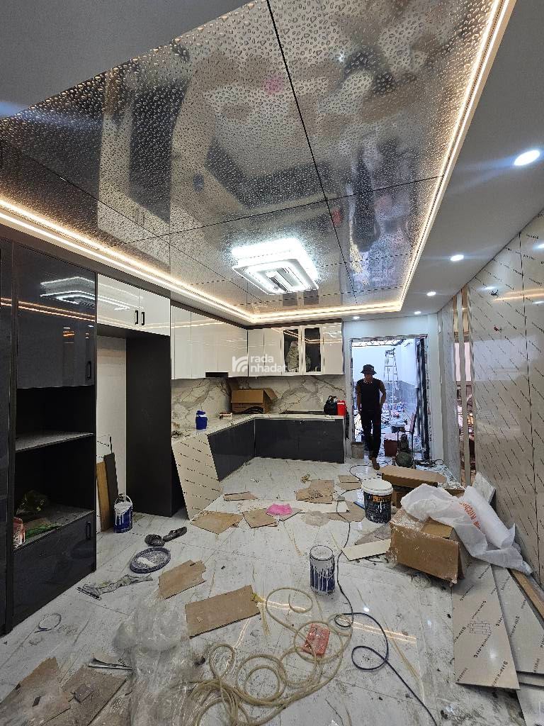 BÁN NHÀ BÌNH HƯNG HÒA B 91M2 7.X TỶ 5 TẦNG NỘI THẤT HẺM NHỰA 8M XE HƠI NGỦ BÌNH TÂN