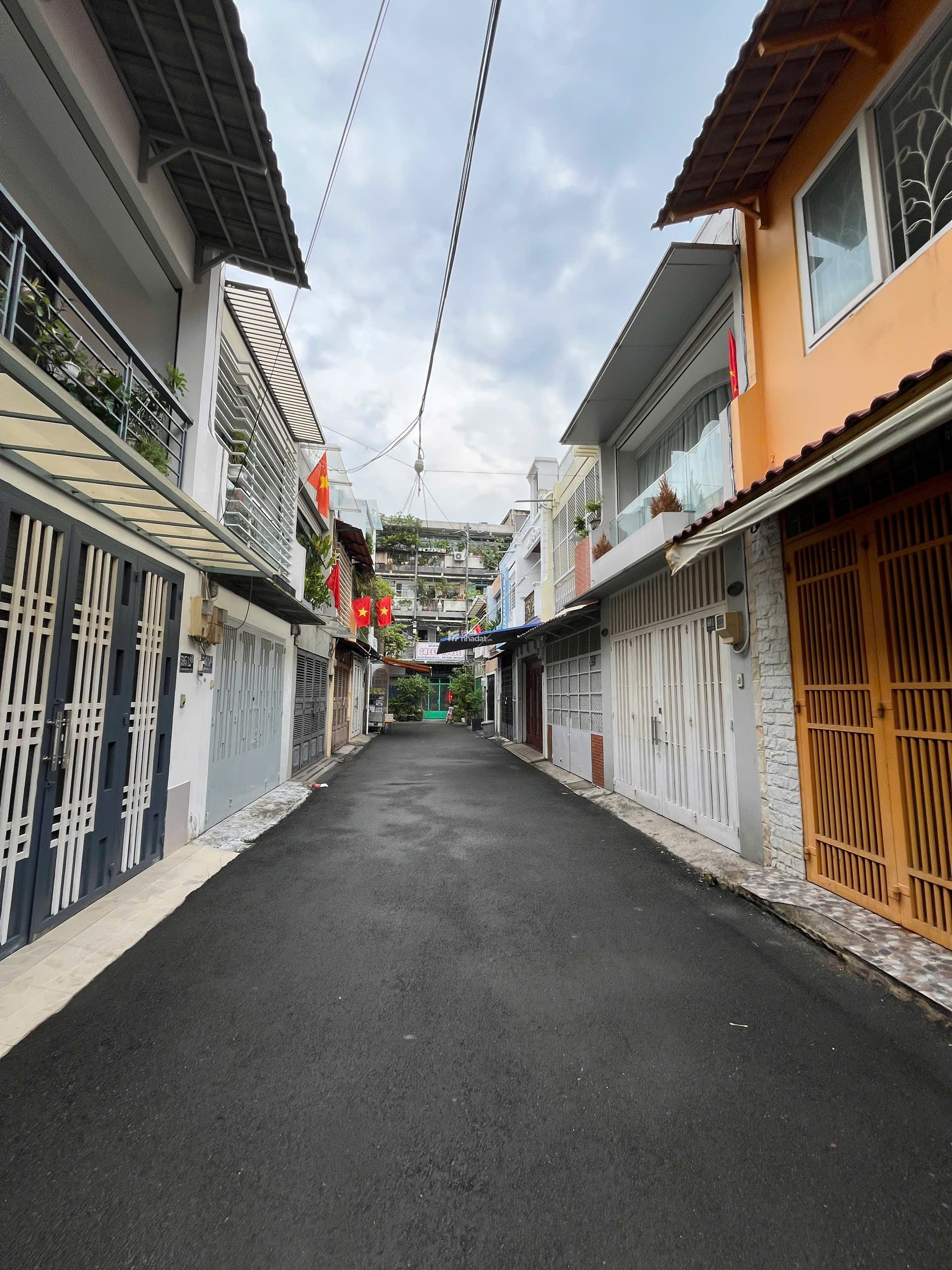 Bán nhà hẻm 6m Cách Mạng Tháng 8 quận 10 - 3.9x14m - 9.6 tỷ