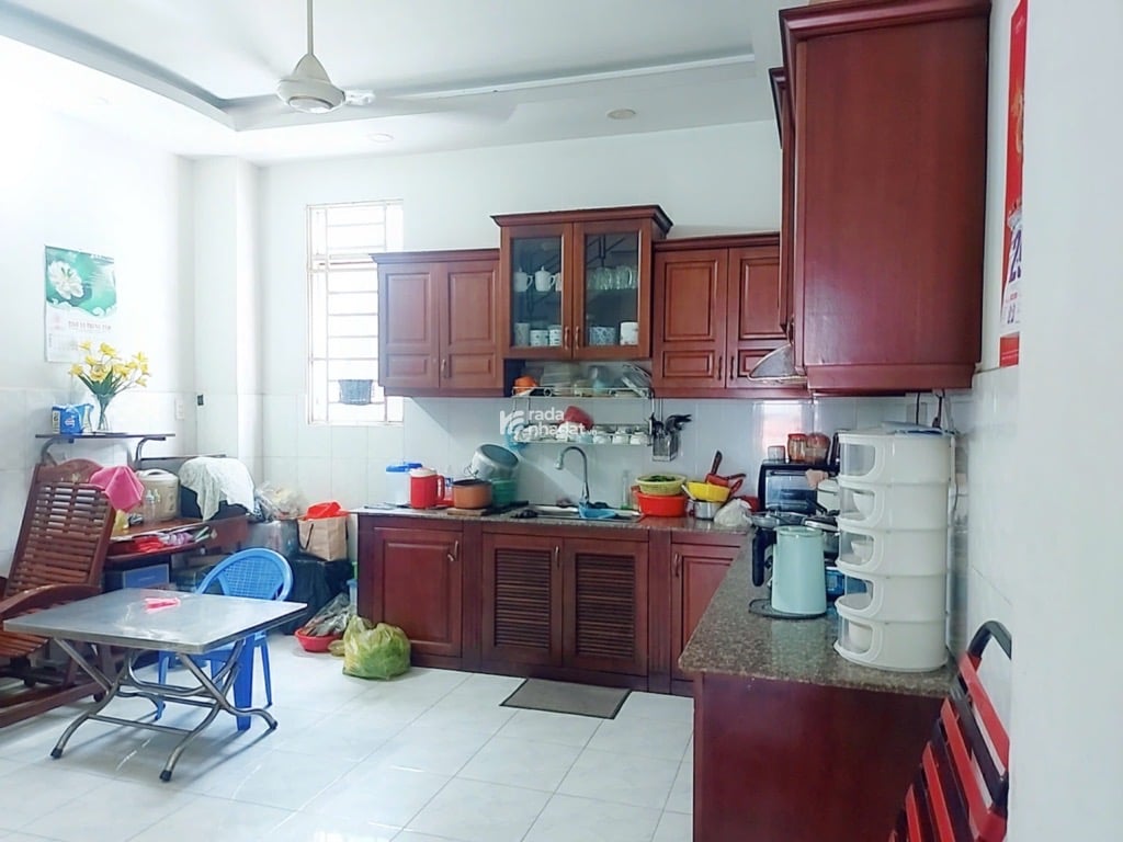 HẺM XE HƠI 373 LÝ THƯỜNG KIỆT, TÂN BÌNH, 66M2 CÓ KC Ở NGAY. GIẢM 350TR CHỈ CÒN 10.8T TL