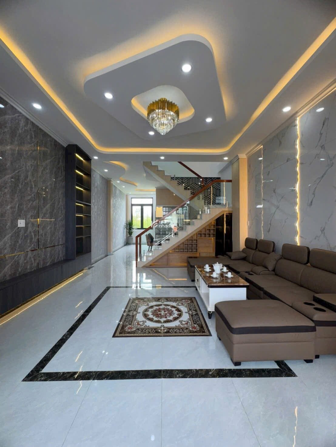 CẦN BÁN NHÀ PHỐ ĐẸP SANG CẦU TRÀM CẦN ĐƯỚC LONG AN GIÁ 2 TỶ950 100m2 SHR