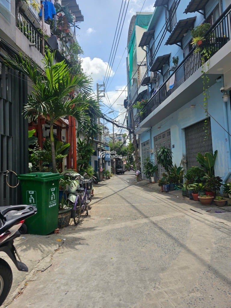 Nhà đẹp, 4x13 sổ vuông, HXH khu Bàu Cát, gần giáo xứ Phú Trung 