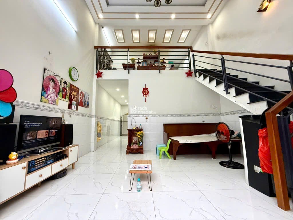 Nhà Đẹp Diện tích Lớn 62m2 Giá Hợp Lý Thới An 16 P Thới An Quận 12