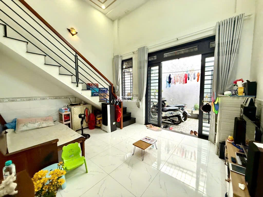 Nhà Đẹp Diện tích Lớn 62m2 Giá Hợp Lý Thới An 16 P Thới An Quận 12