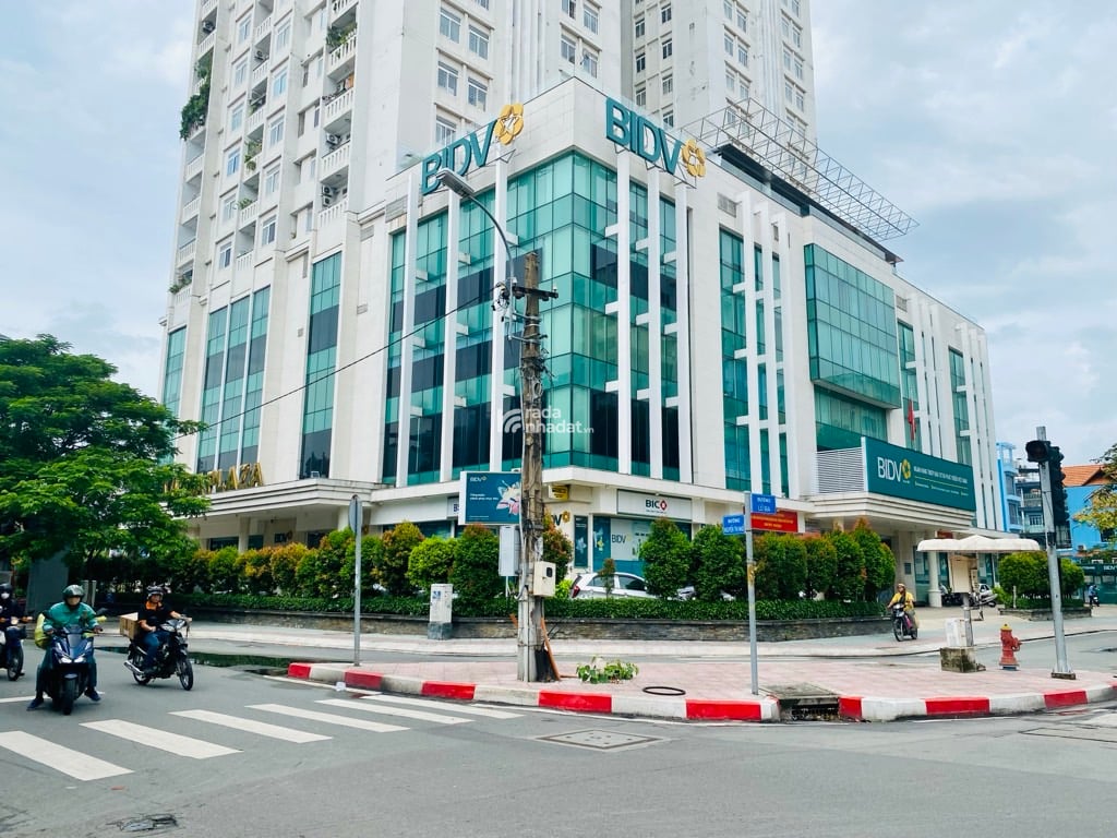 SÁT VÁCH Q11, HẺM XE HƠI ÂU CƠ, TÂN PHÚ, 32M2 Ở NGAY GIẢM 550TR CHỈ 3.45T TL TỐT
