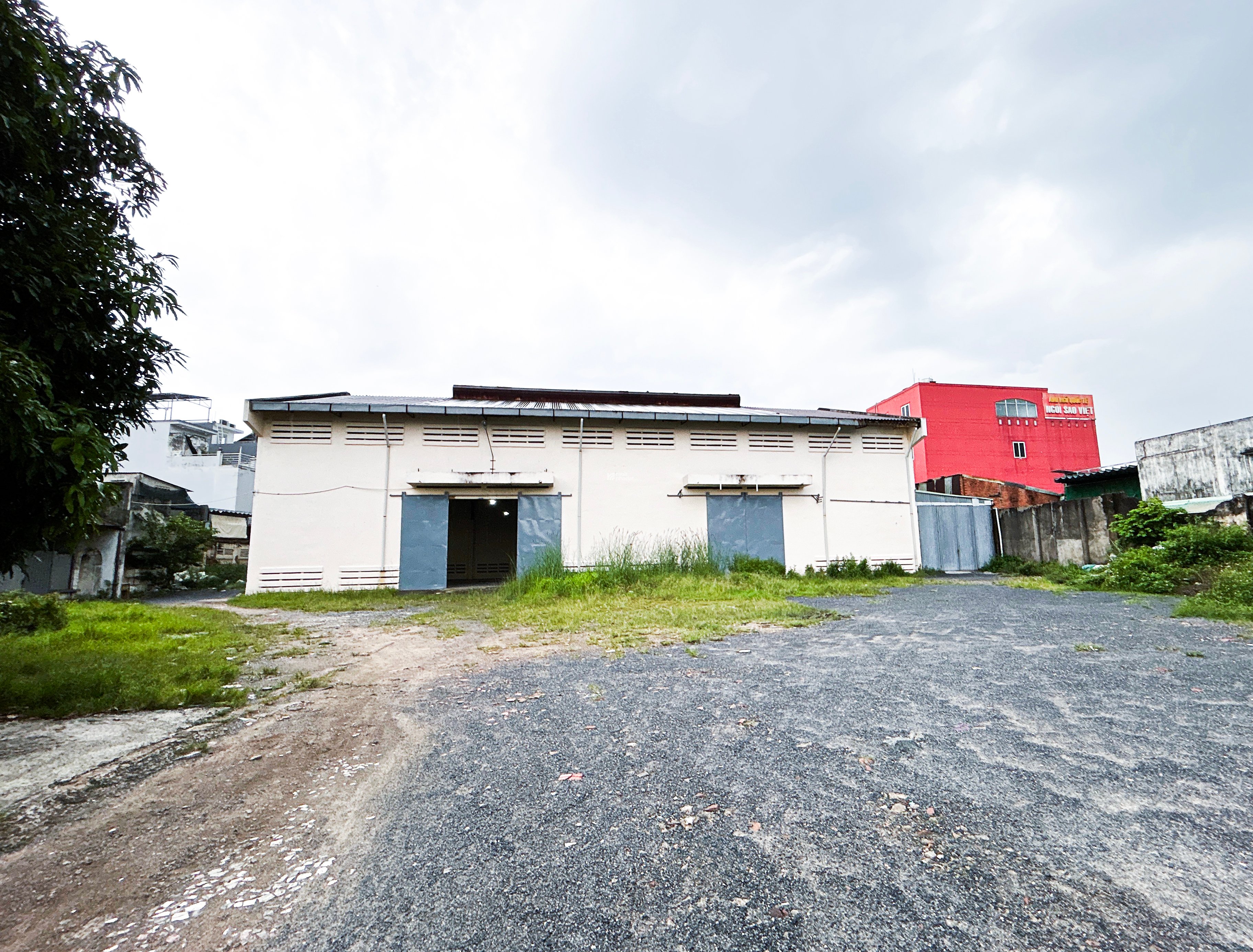 'ĐỘT PHÁ': DỰ TRỮ NGUỒN LỰC CHO SỰ BÙNG NỔ, KHO BÃI 805M2 HÓC MÔN CẦN CHỦ NHÂN!