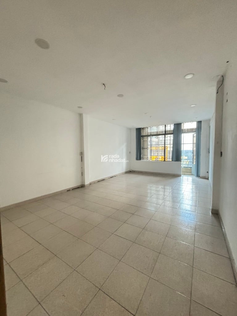 HIẾM - MẶT TIỀN và MẶT HẺM, NỞ HẬU TÀI LỘC - HOÀN CÔNG - KHU SẦM UẤT LIÊN QUẬN 