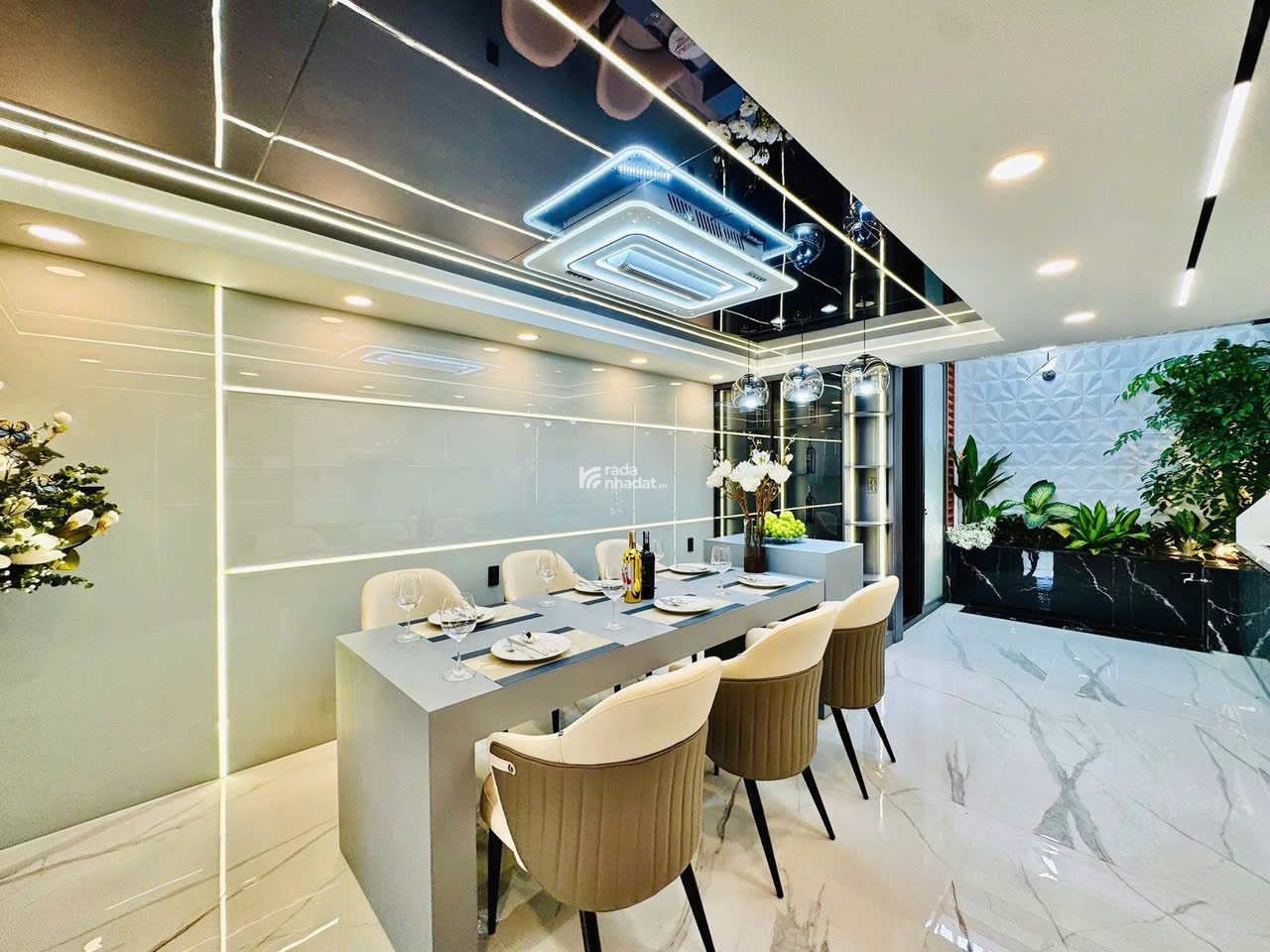 NHÀ MỚI XÂY  MẶT TIỀN ĐẸP GIỮA TRUNG TÂM BÌNH TÂN 