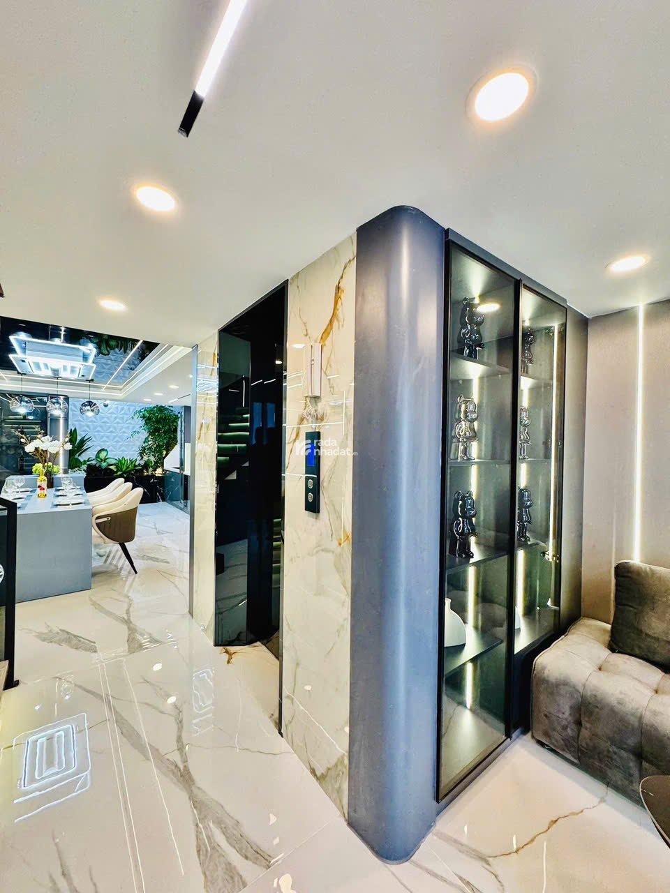 NHÀ MỚI XÂY  MẶT TIỀN ĐẸP GIỮA TRUNG TÂM BÌNH TÂN 