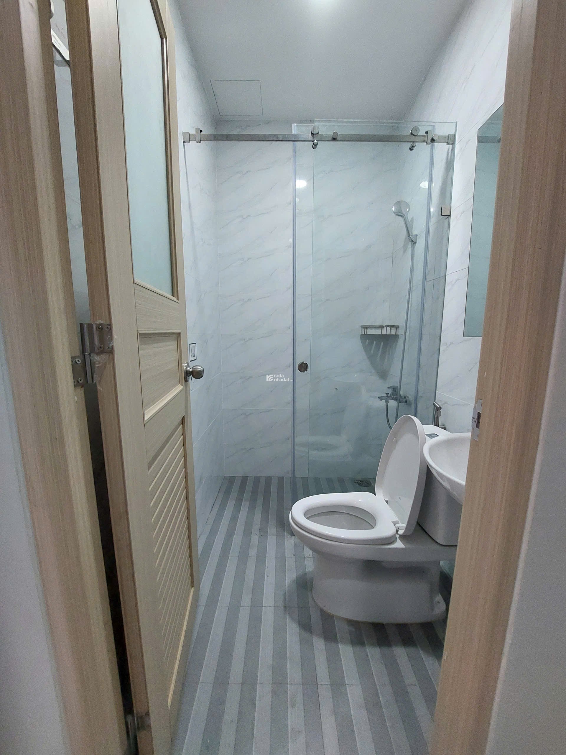 Bán nhà HXH đường 3/2 Q10 Dt( 3,3 x 14m) giá 12 tỷ