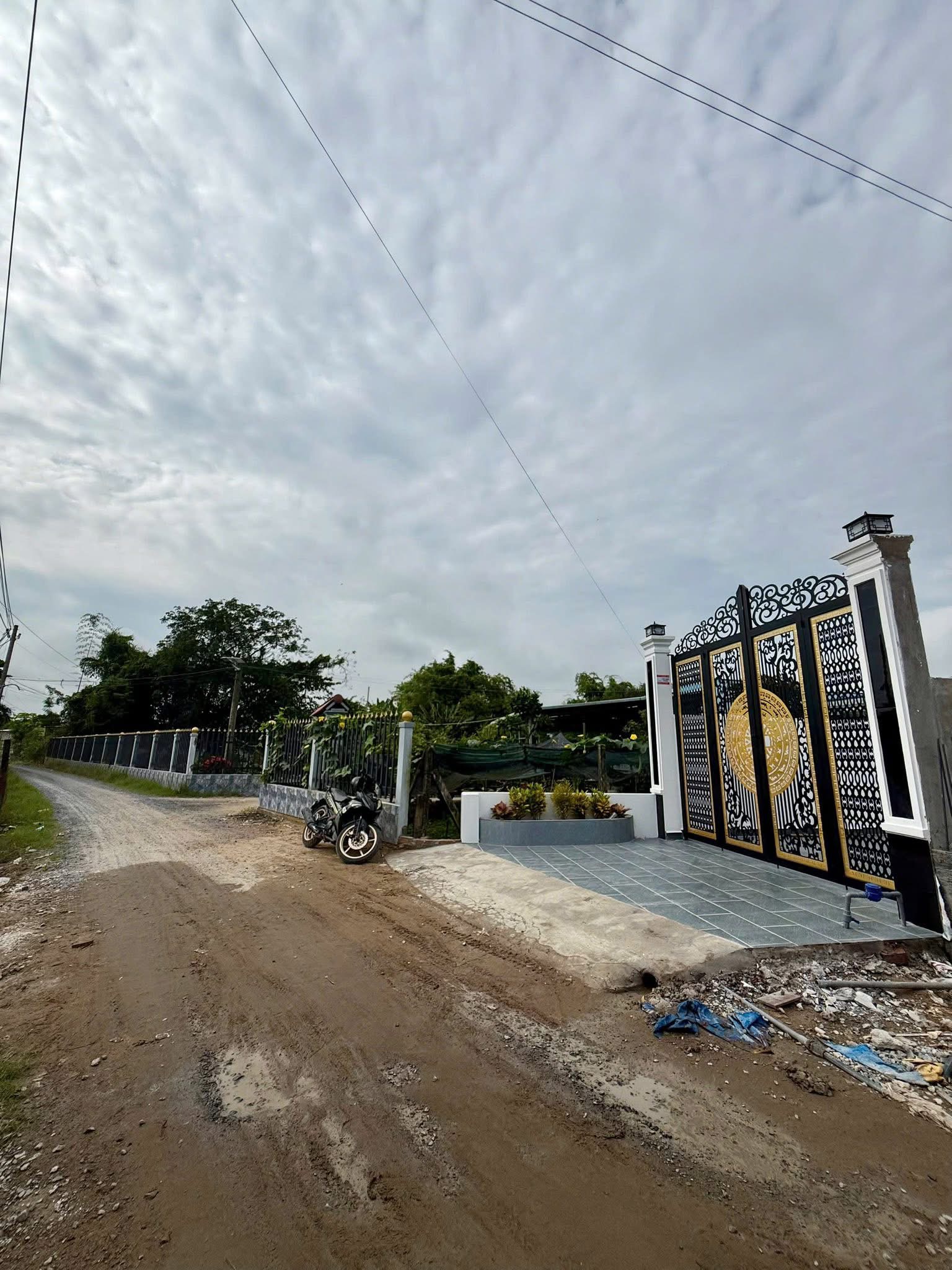 Nhà cấp 4 mái hộp hoàn công đầy đủ 