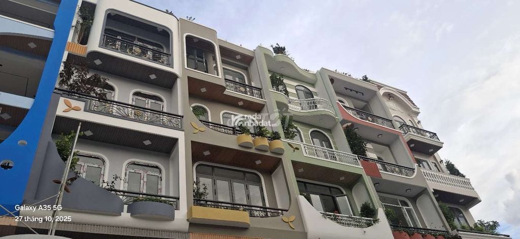 NHÀ KHU ĐỒNG BÔ BÌNH TÂN, PHÙ HỢP GIA ĐÌNH CÓ PHÒNG NGỦ DƯỚI TRỆT 79M2 CHỈ 6XTY