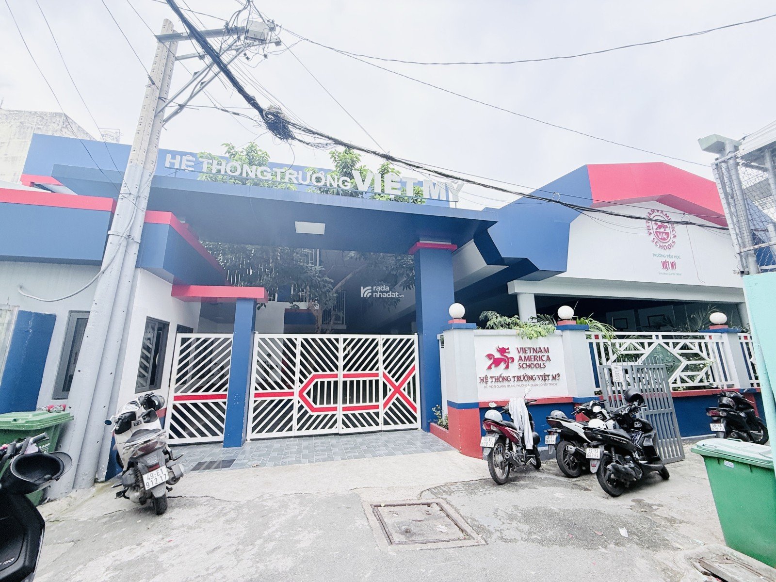 TOÀ CHDV CAO CẤP 96m2 5 TẦNG - DOANH THU 90 TRIỆU/THÁNG, 5.8%/NĂM