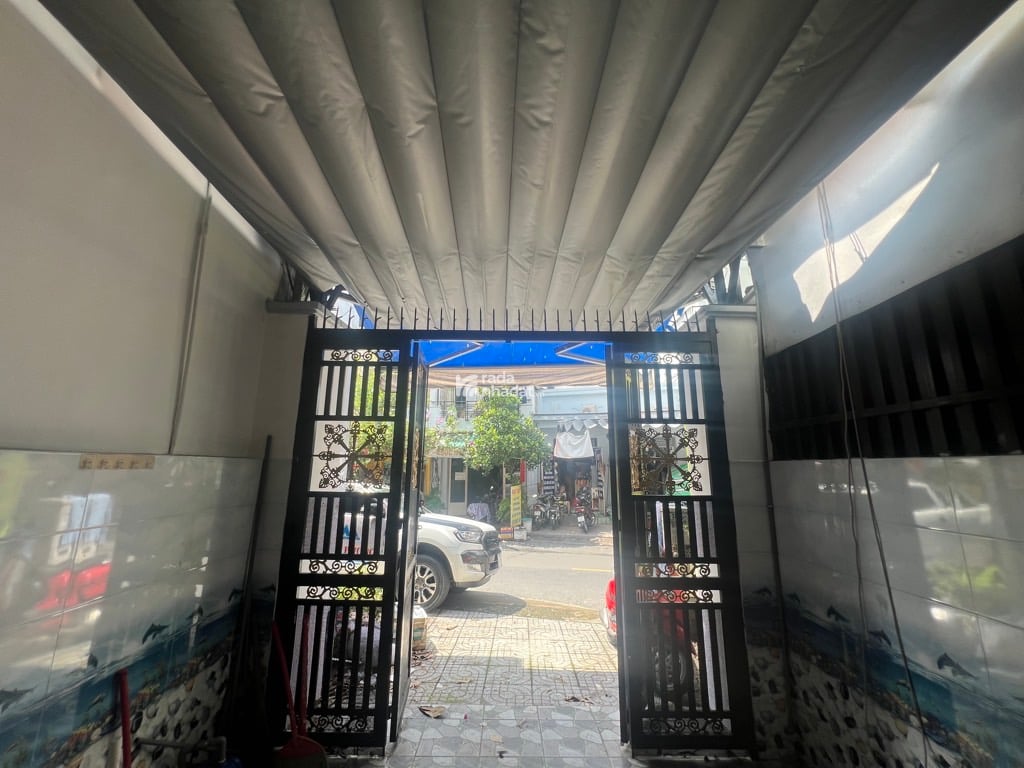 HẺM XE HƠI ĐỘC LẬP, TÂN PHÚ, CHUẨN 82M2 HIẾM CÓ. GIẢM 550TR CHỈ CÒN 11.5T TL TỐT