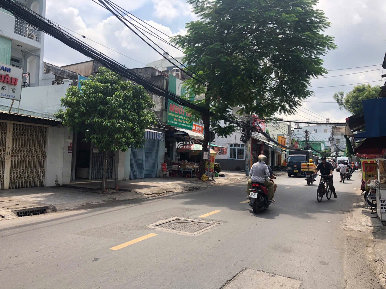 Nhà MTKD mặt bằng đẹp, chỉ có 17,5 tỷ ( còn thương lượng ) 