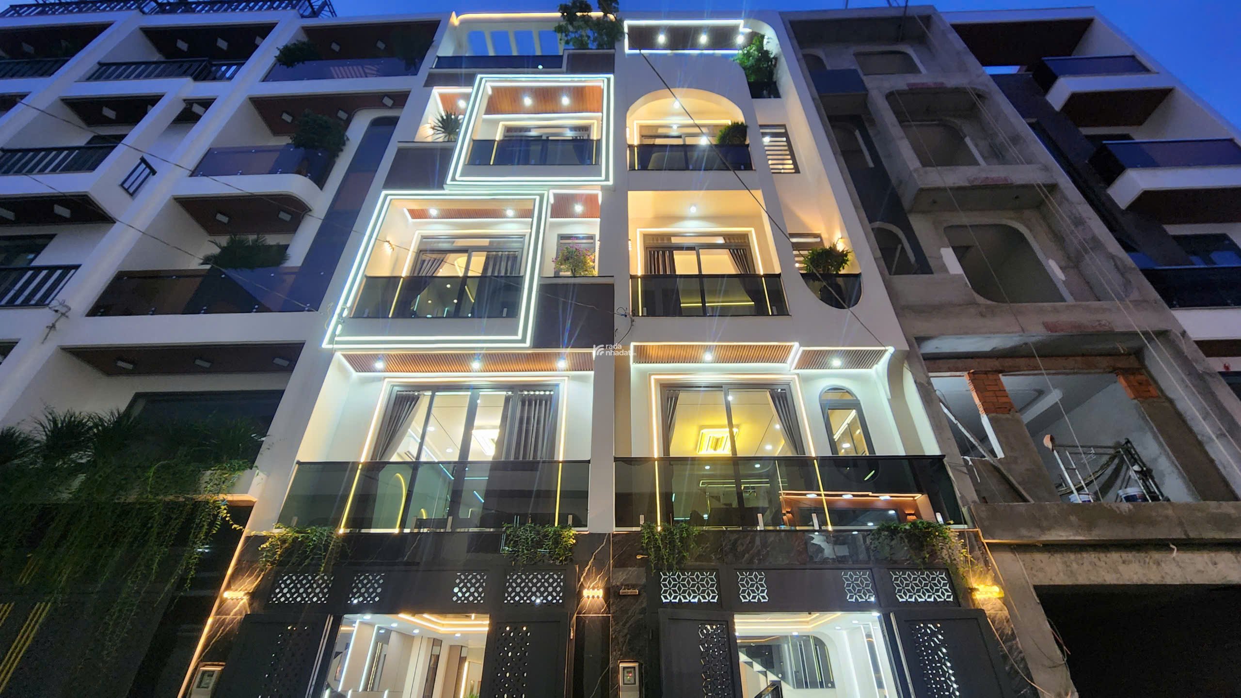 2 CĂN NHÀ PHỐ LUXURY MỚI - KDC CẦU ĐÔI, TX25, Q.12