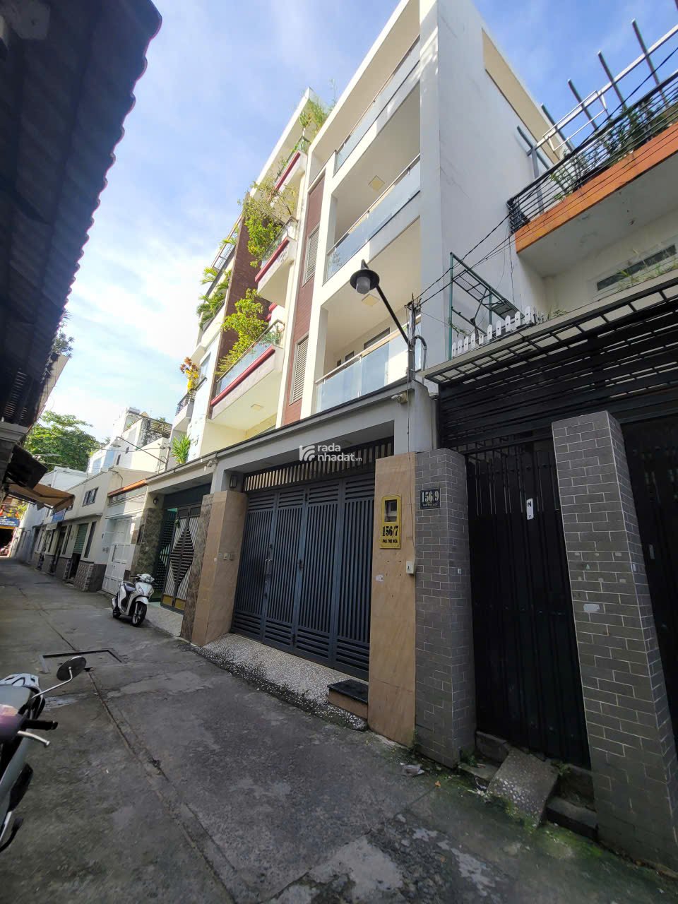 NHÀ ĐẸP HẺM PHÚ THỌ HÒA  XE HƠI TỚI TẬN NHÀ