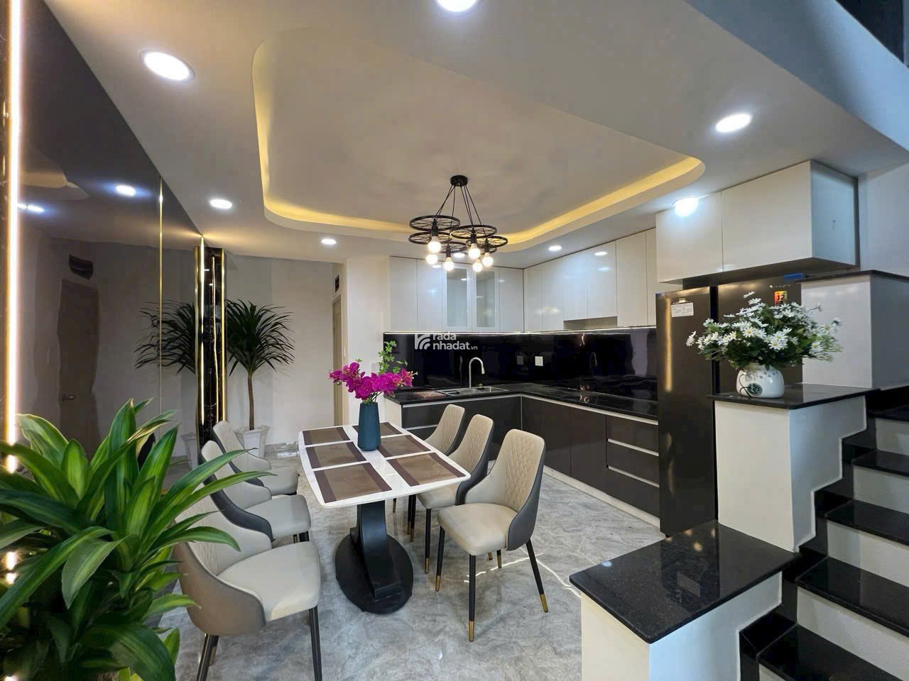 Nhà Mới 4 TẦNG 5.X Tỷ Trong KDC Đồng Bộ - Hà Huy Giáp, Giáp Ranh Gò Vấp