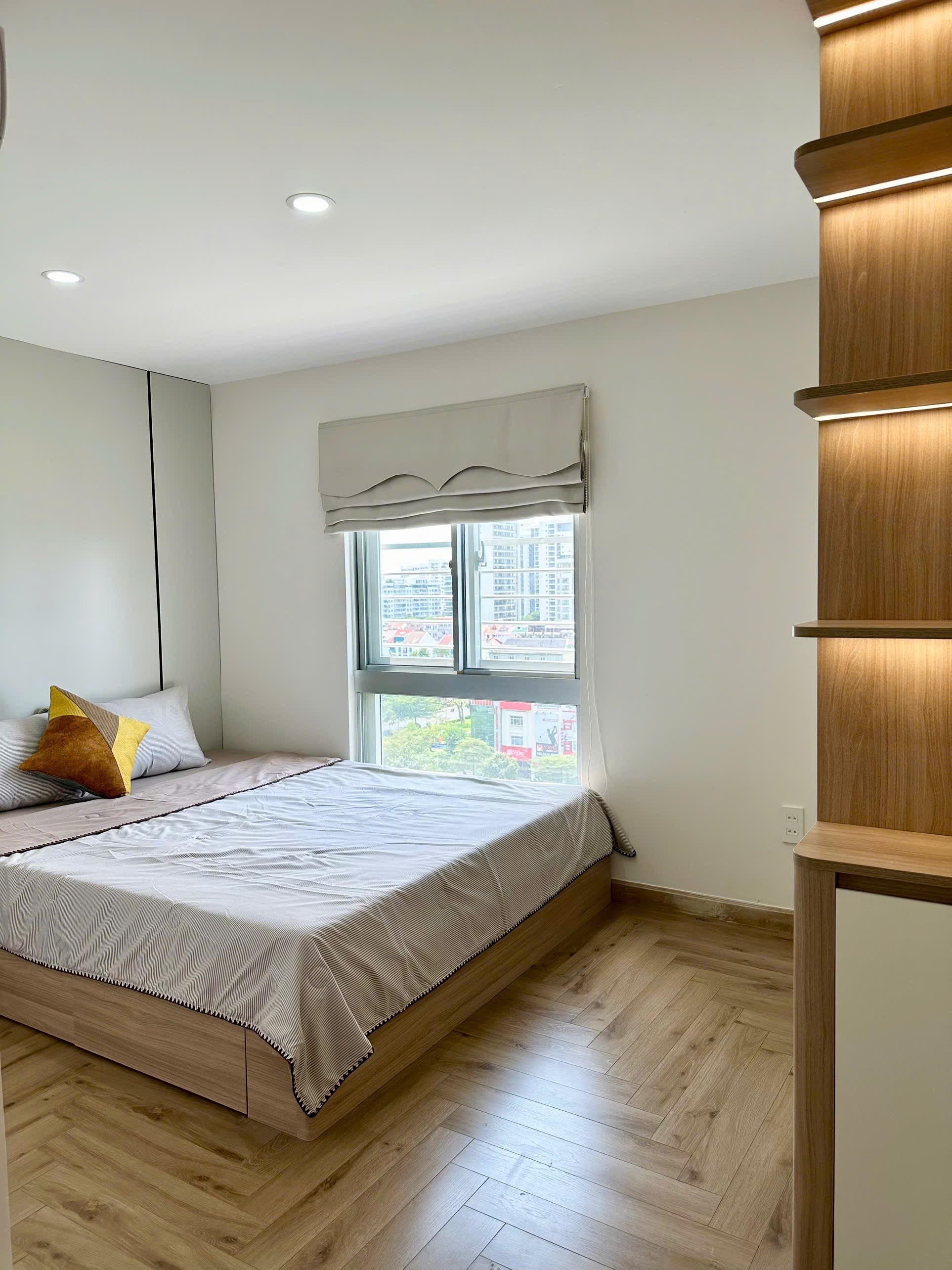 Bán Duplex Sky garden 1, PMH, Q7, 4PN nhà mới đẹp, giá 9,5 tỷ 